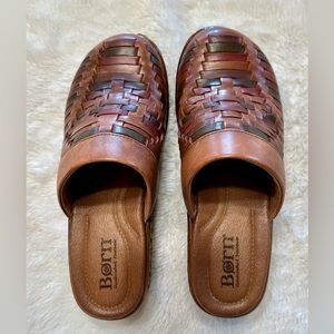 Born Women’s Yucatán Final Brown Slip On Clogs Size 6